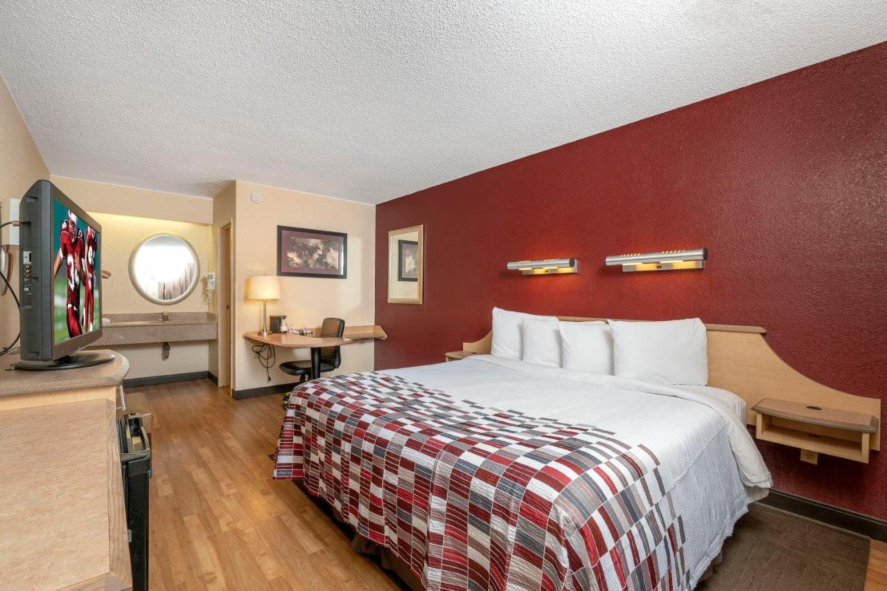 Red Roof Inn Louisville Fair And Expo Dış mekan fotoğraf