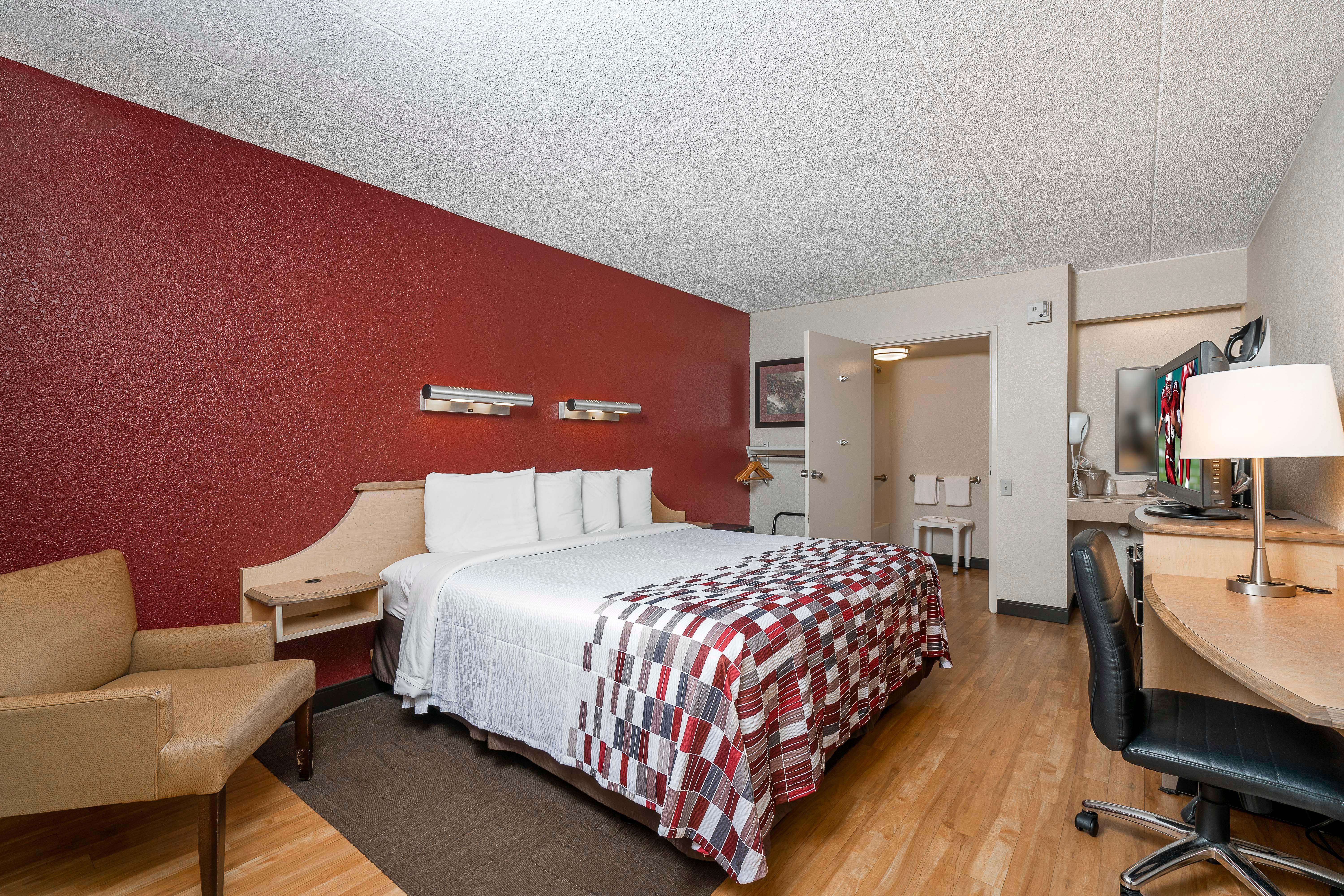 Red Roof Inn Louisville Fair And Expo Dış mekan fotoğraf